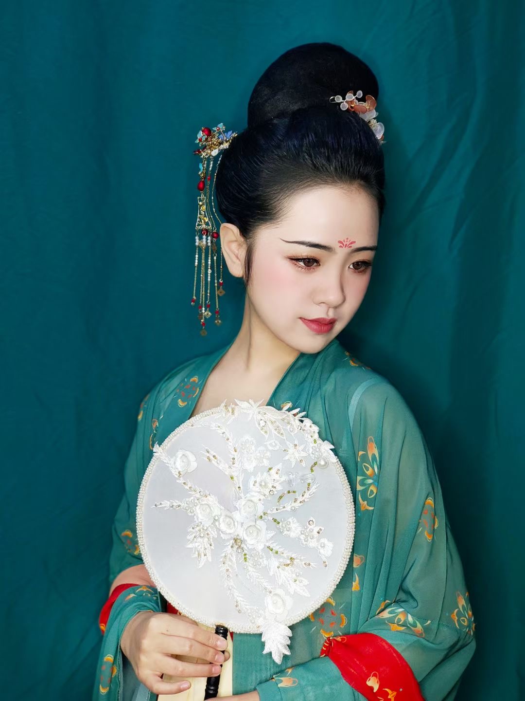 特色服——汉服